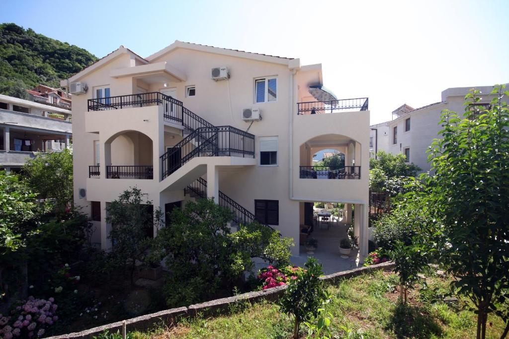 Apartments Raicevic Budva Pokoj fotografie