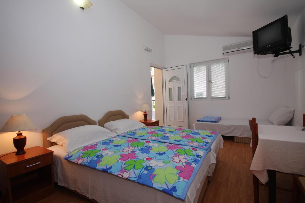 Apartments Raicevic Budva Pokoj fotografie